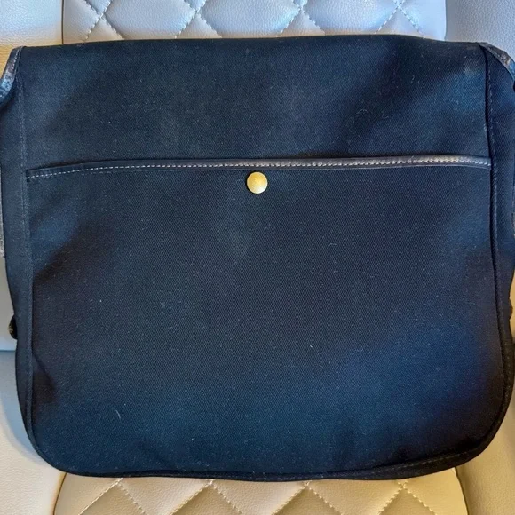 Dooney & Bourke Black Leather Trim Unisex Messenger Bag - Picture 2 of 10